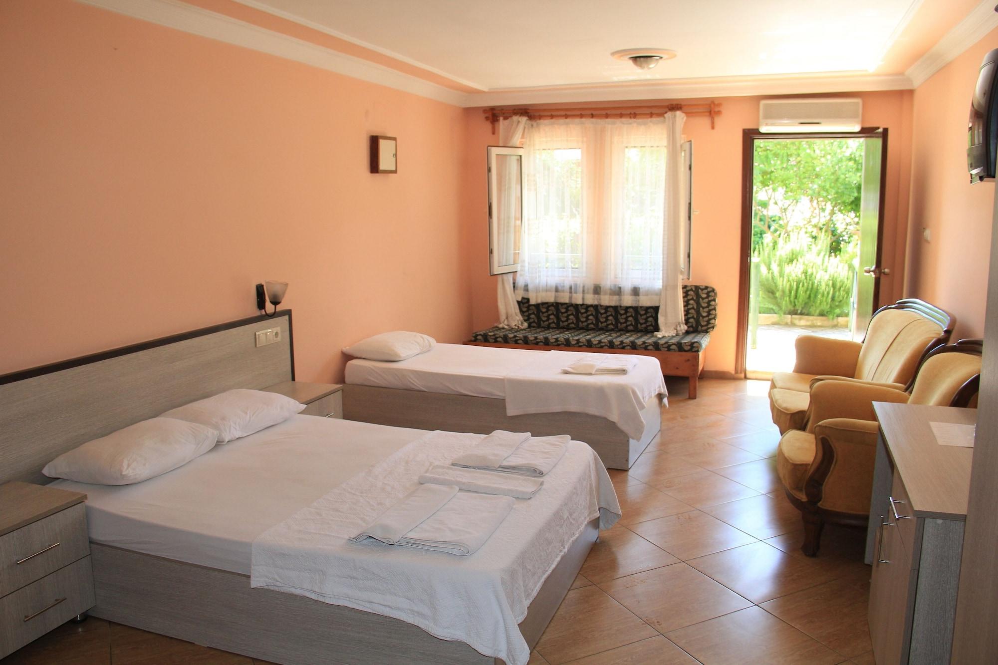 Carmina Hotel Ölüdeniz Extérieur photo