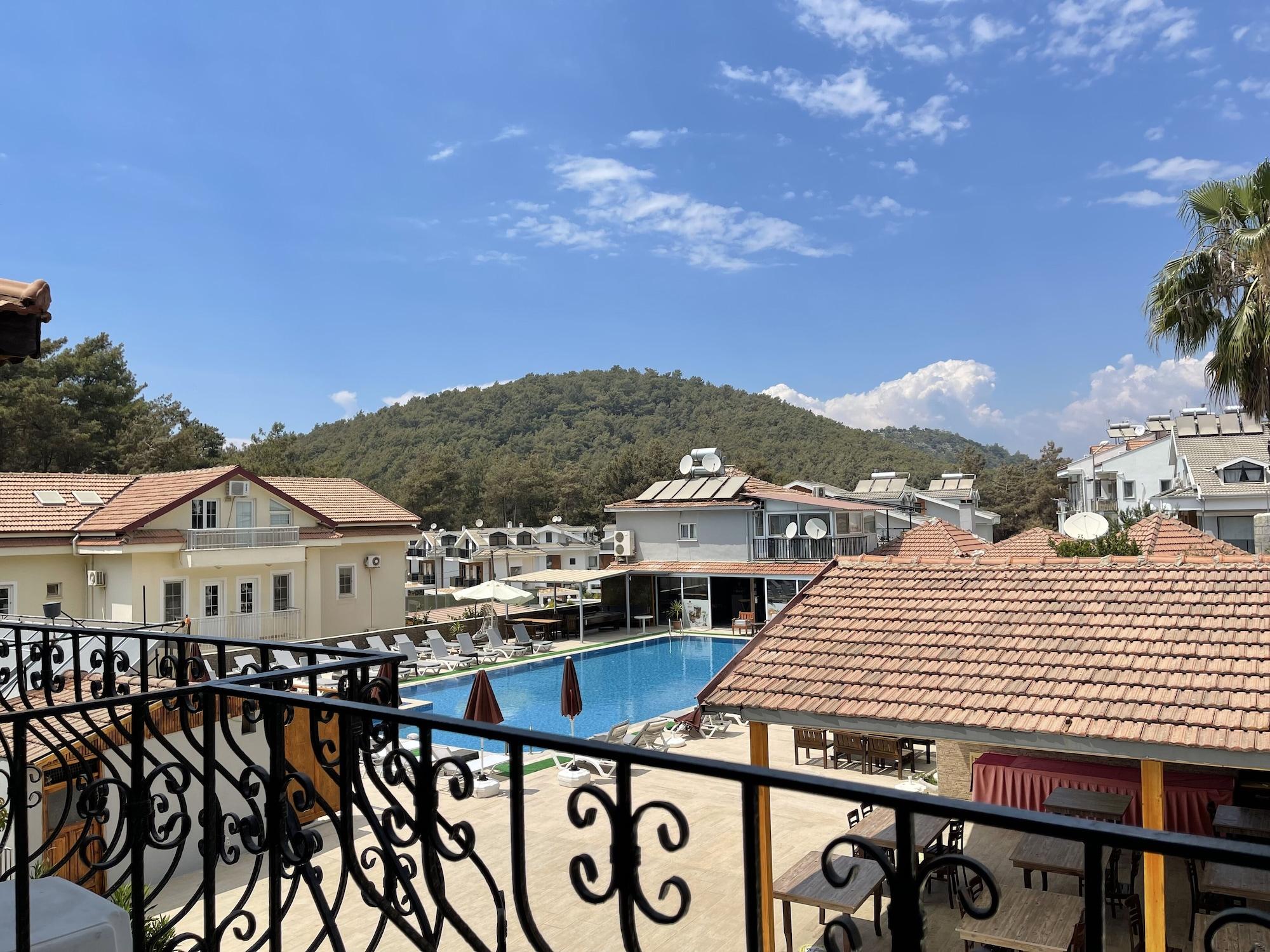 Carmina Hotel Ölüdeniz Extérieur photo