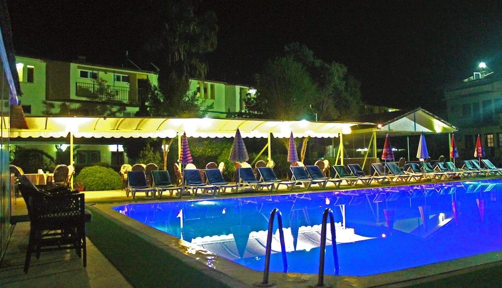 Carmina Hotel Ölüdeniz Extérieur photo