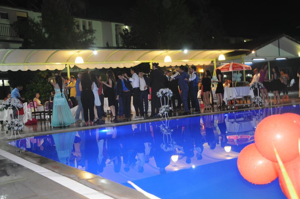 Carmina Hotel Ölüdeniz Extérieur photo